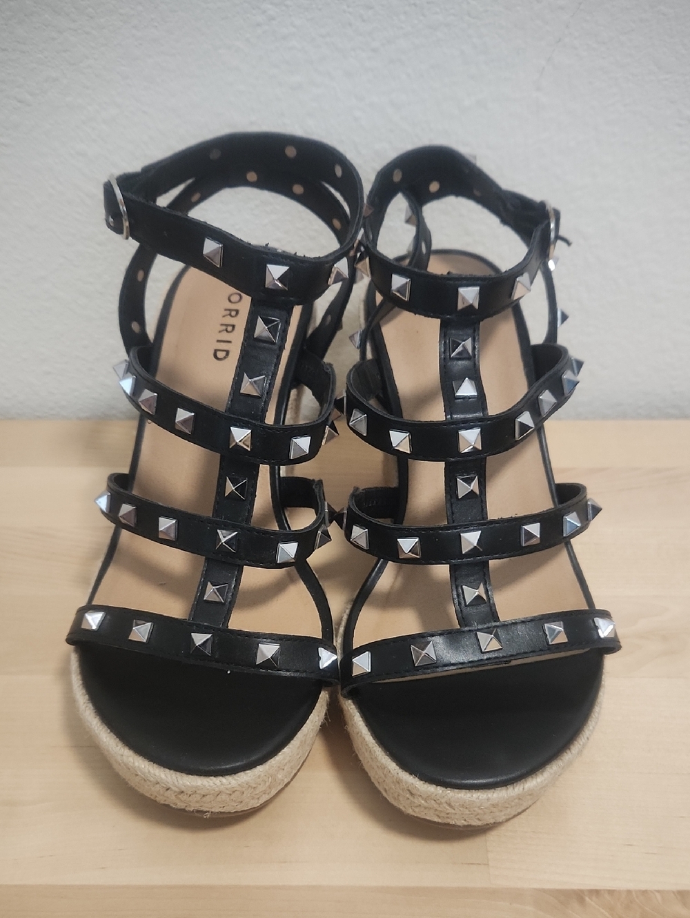 NWT Torrid Sz 8 WideWidth Black Studded Caged Platform Wedge Sandals Goth Summer